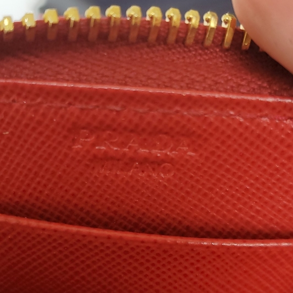 PRADA coin purse - Picture 9 of 16